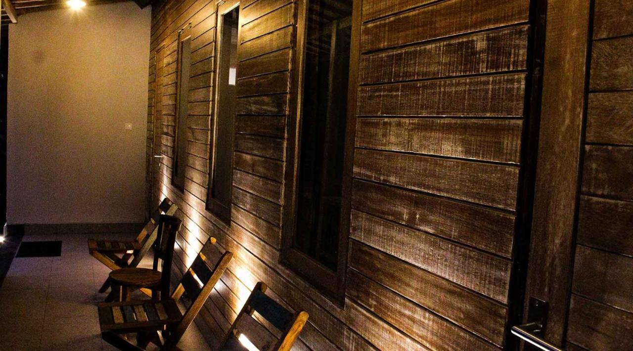 Acala Hostel & Reef Bar Toyapakeh Экстерьер фото